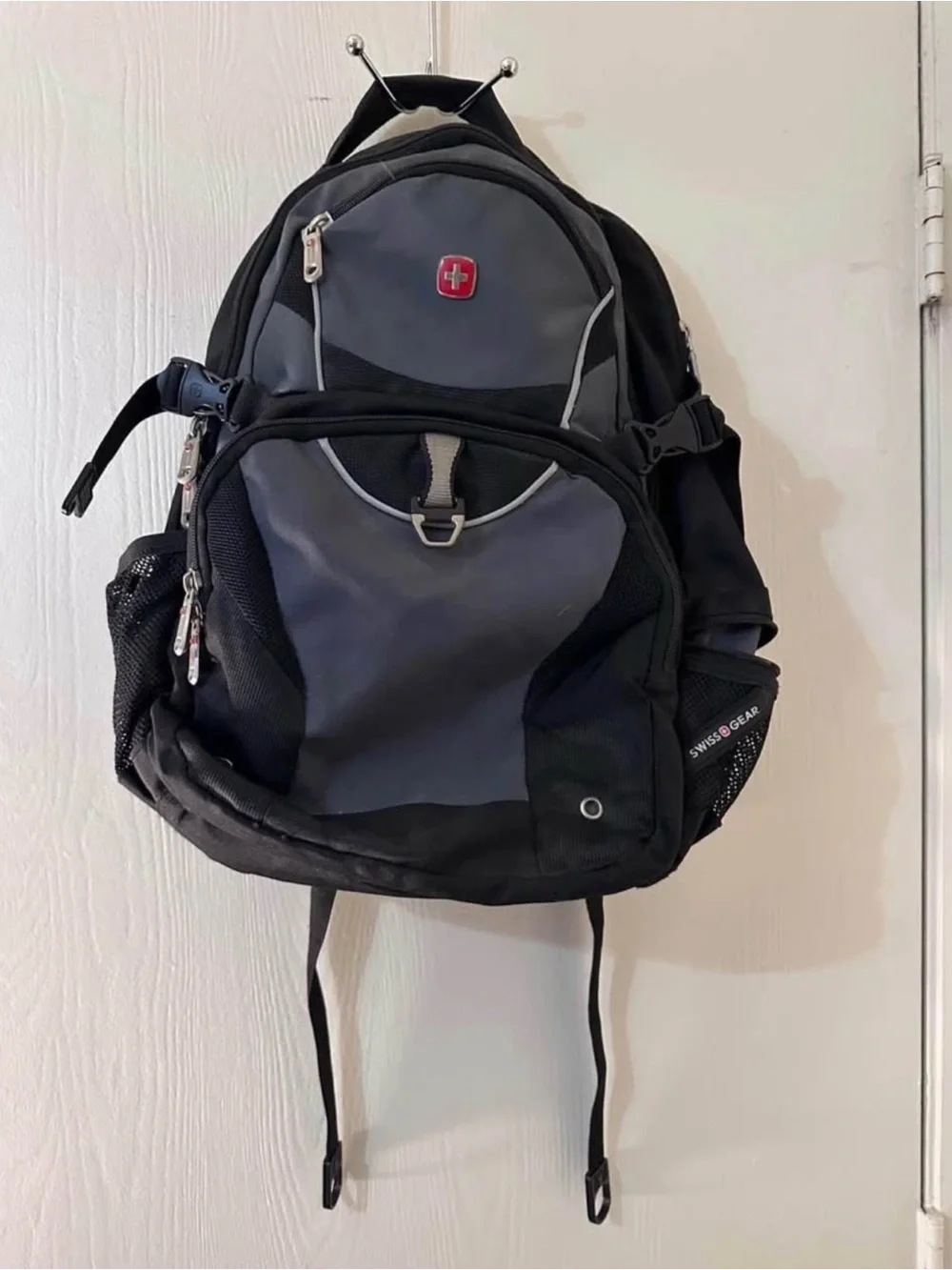 SwissGear airflow travel